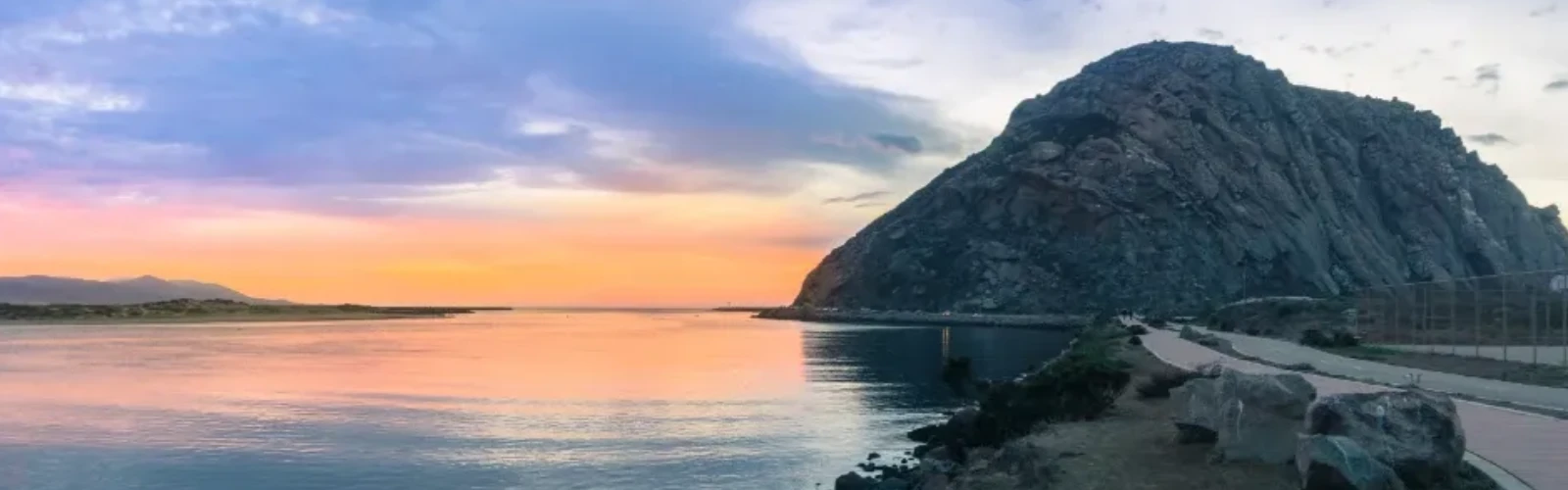 Morro Bay, USA Travel Guide: Beaches, Attractions & Local Highlights