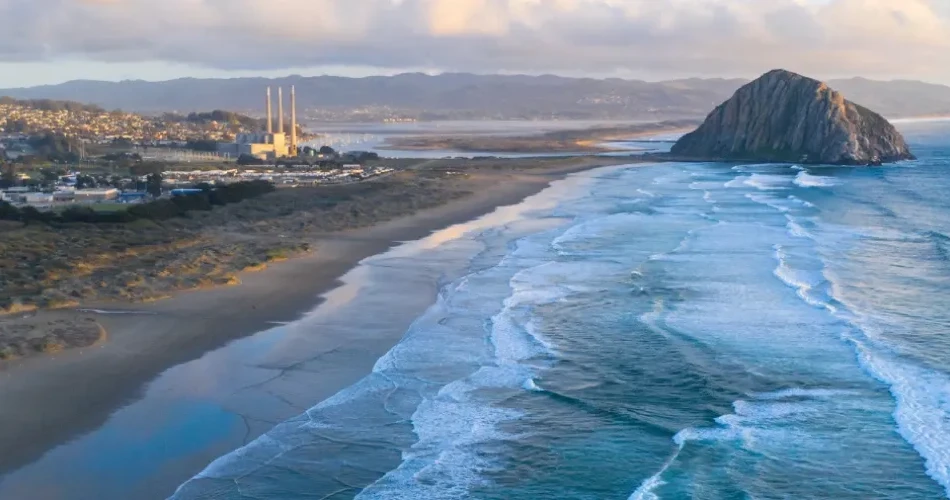 Morro Bay, USA Travel Guide: Beaches, Attractions & Local Highlights