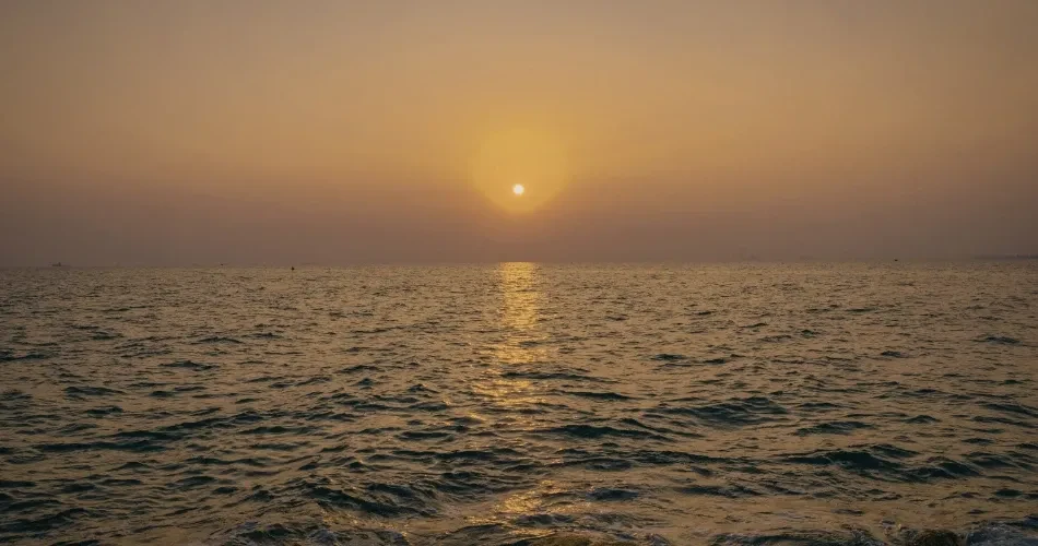 Exploring Morro Rock: Top Hiking Spots, History & Visitor Guide